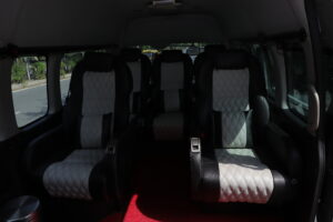 Foton 8 seater imported luxury van on rent in Delhi