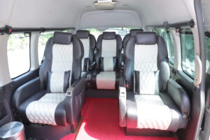 Foton 8 seater imported luxury van on rent in Delhi