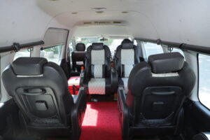 Foton 8 seater imported luxury van on rent in Delhi