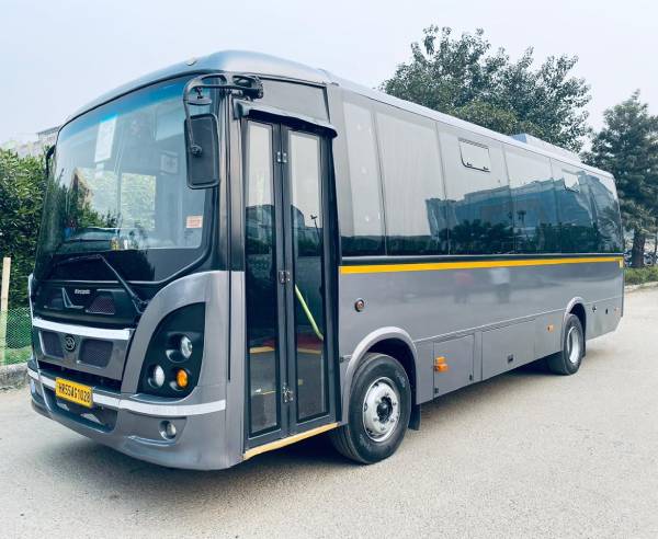 Luxury Cab and Bus Service in Delhi